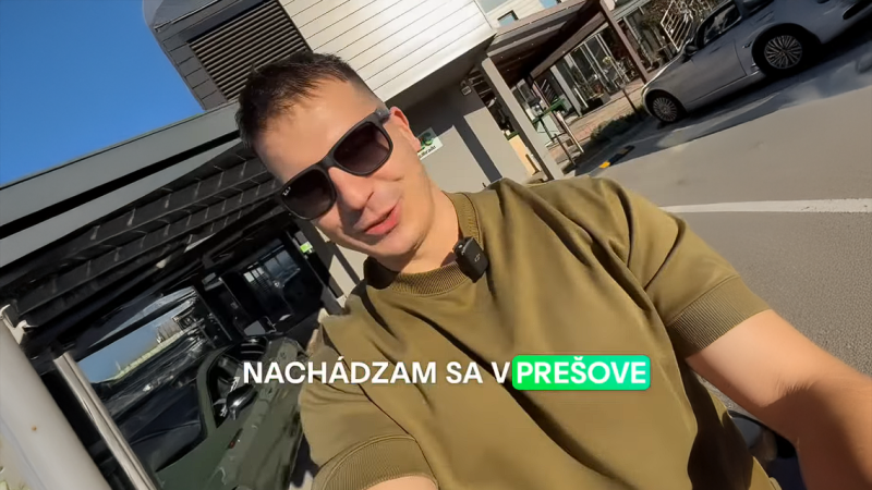 Výnimočná návšteva parkuje pod našim prístreškom! KTO je to? 🚘