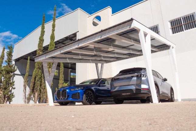 Hliníková pergola SOLAR ENERGO s FVE - napojené