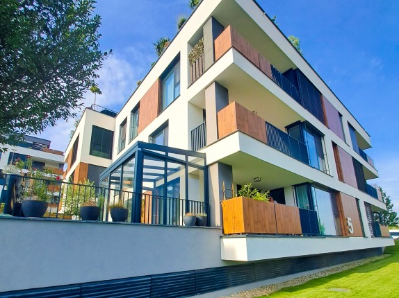 Zania balkón