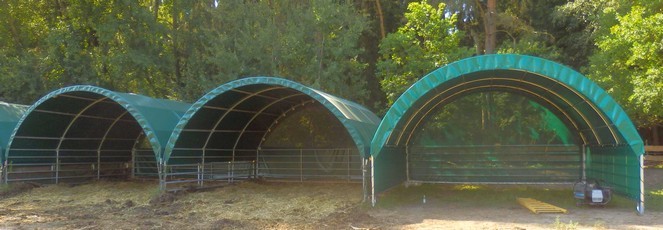 Prístrešok pre dobytok, rozmer 6 x 6 m