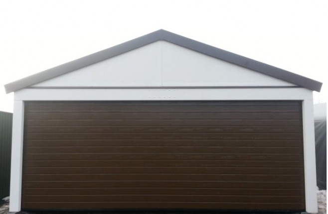 Dvojgaráž so sedlovou strechou a veľkými vrátami 504x580 cm